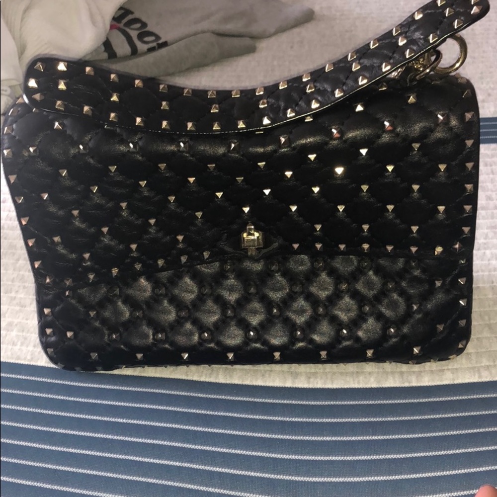 COPY - Valentino Garavani Rockstud spike cross bo…